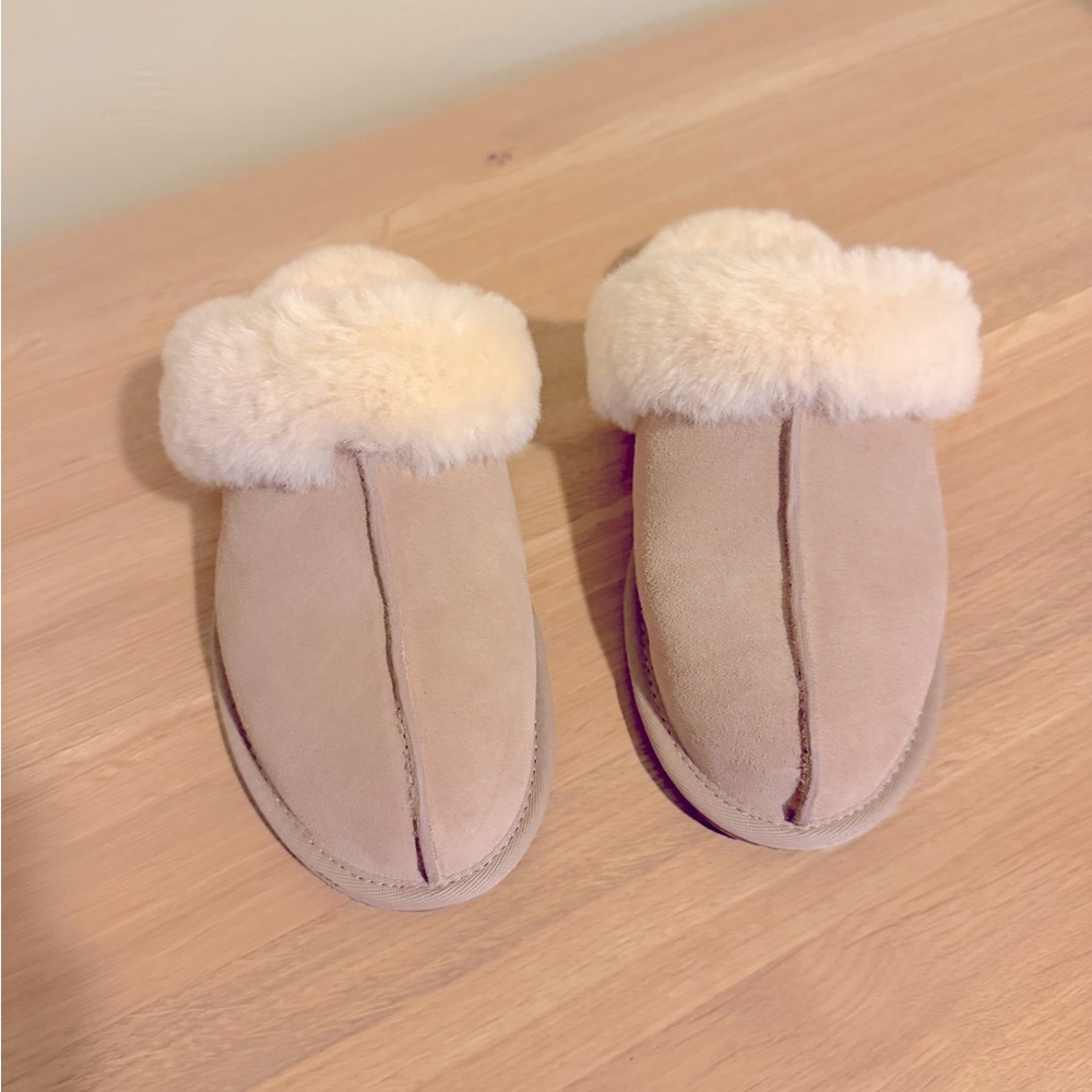 UGG Scuffett II Women’s Slippers